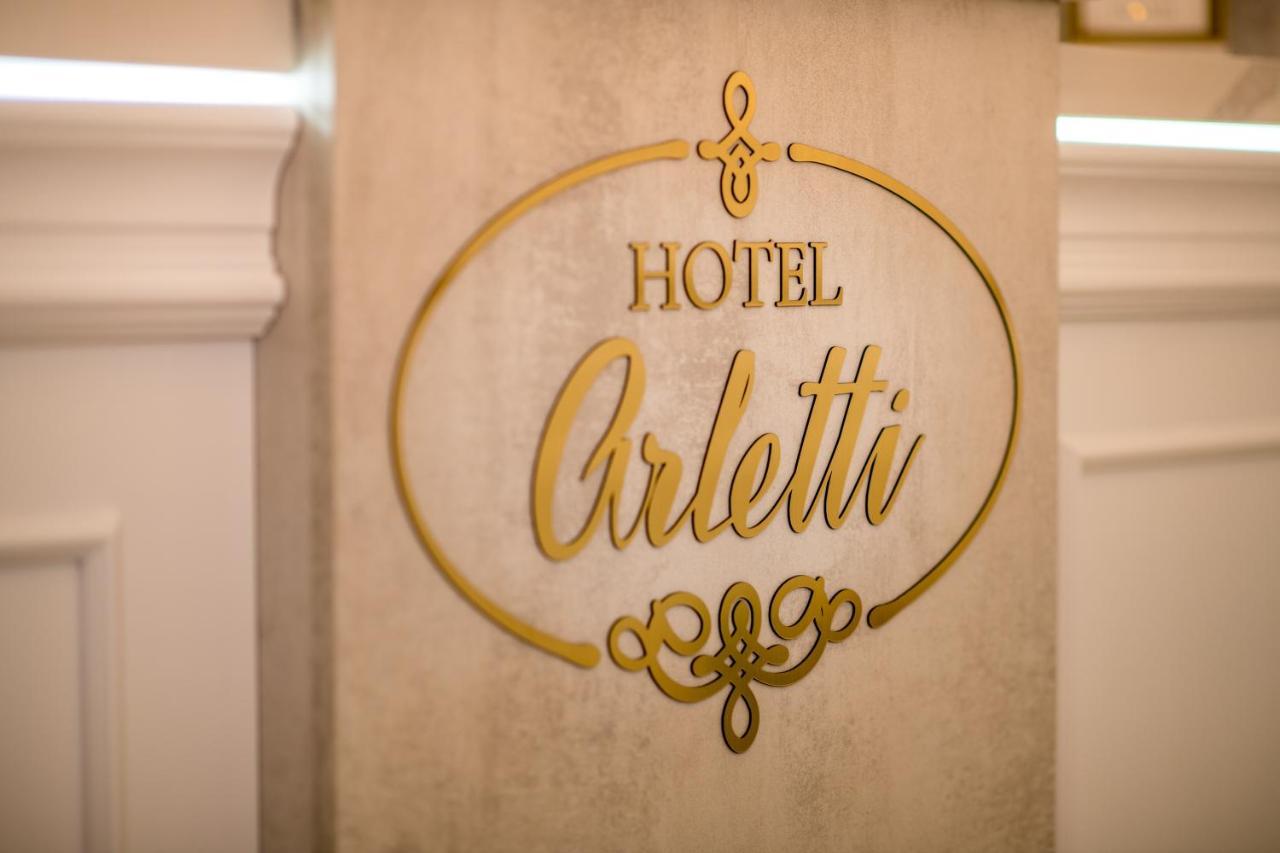 Arletti Hotel Ruse Exterior foto